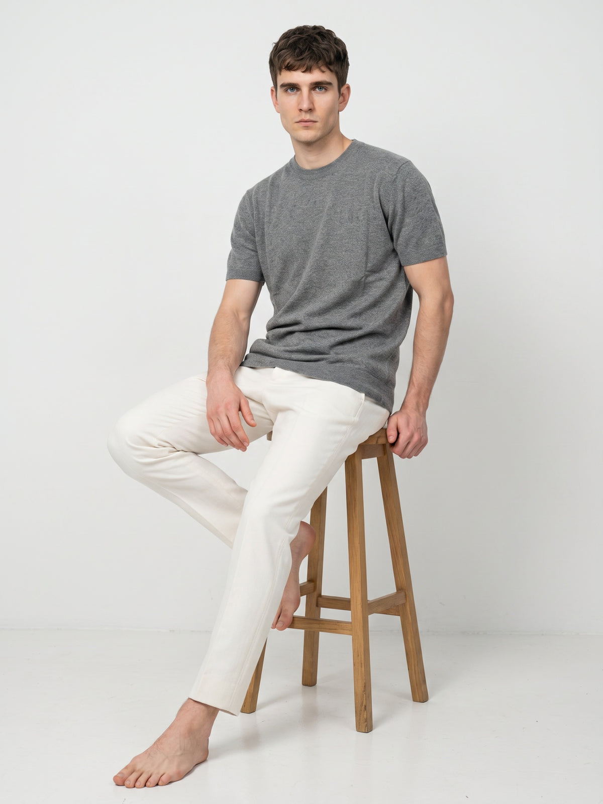 Men Grey Solid Flat Knit T-shirt