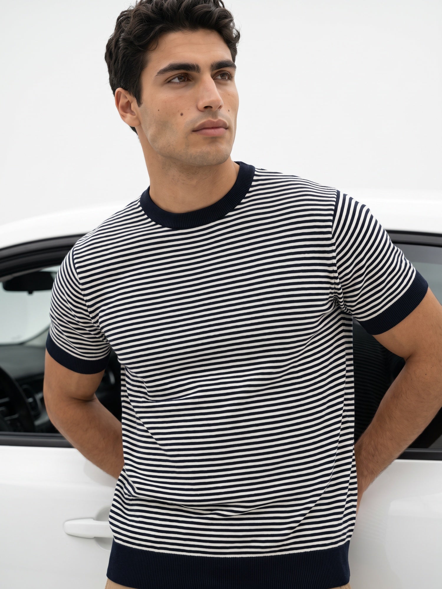 Navy & White Men Regular Fit Striped Flat Knit T-shirt